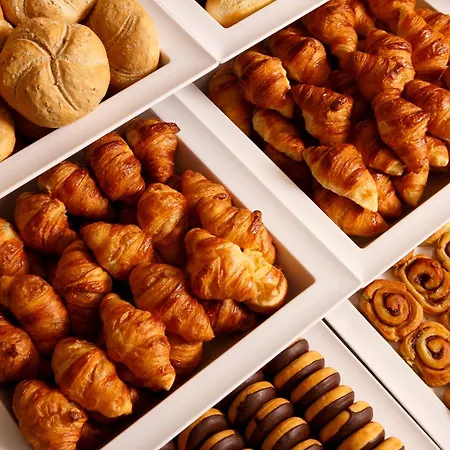 Express & By Ihg Отель Эльванген