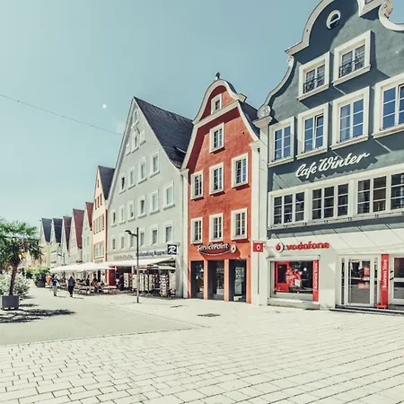 Express & By Ihg Отель *