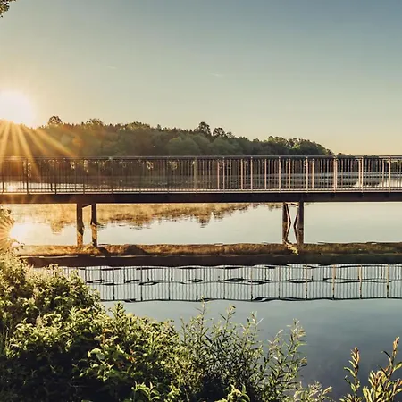 Отель Express & By Ihg Эльванген