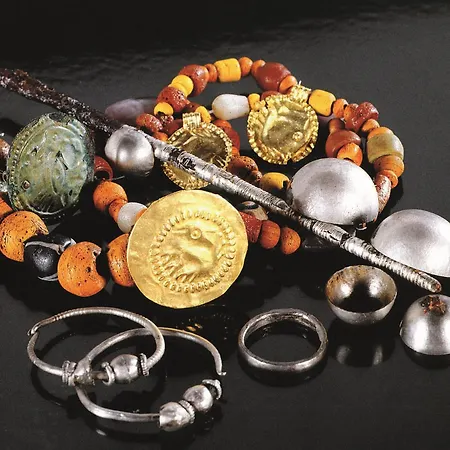 Express & By Ihg Отель