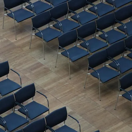 Express & By Ihg Отель *