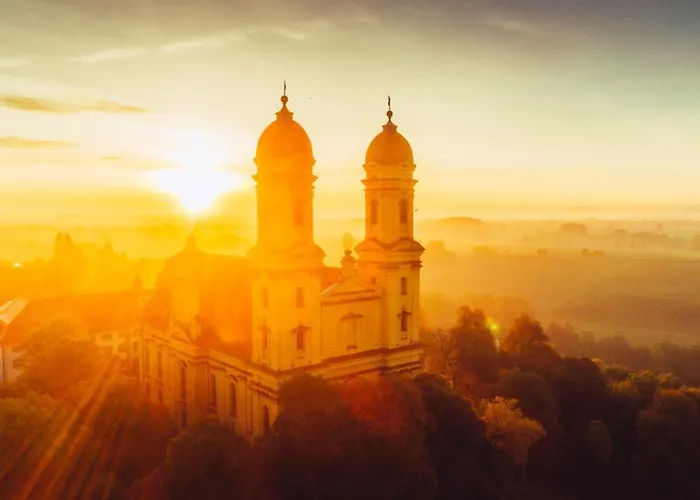 Hotel Express & By Ihg